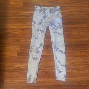 Elegant Marble Pattern Women's Leggings